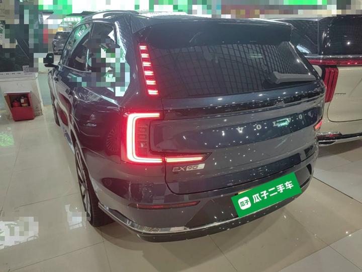 EX90 2027 AWD Performance Ultra photo 4