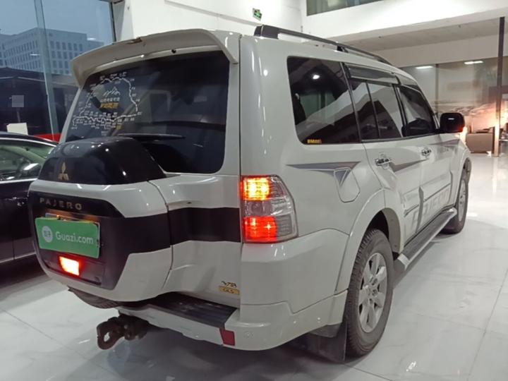 Pajero Parallel Import photo 4
