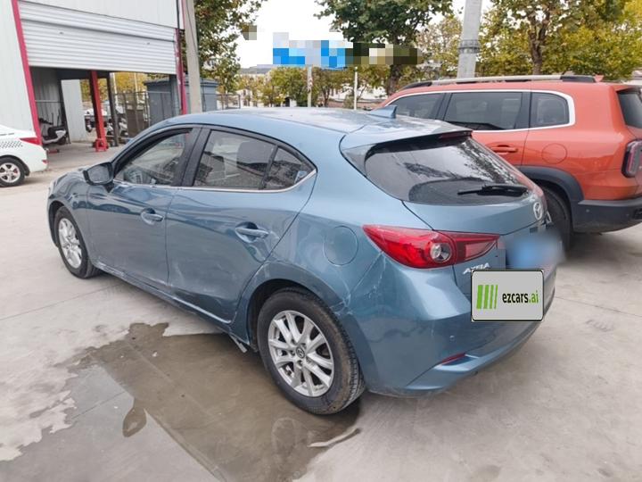 3 Axela 2017 Hatchback 1.5L MT Comfort China V photo 4