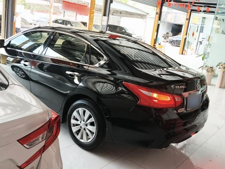Teana 2016 Facelift 2.0L XL Comfort photo 4