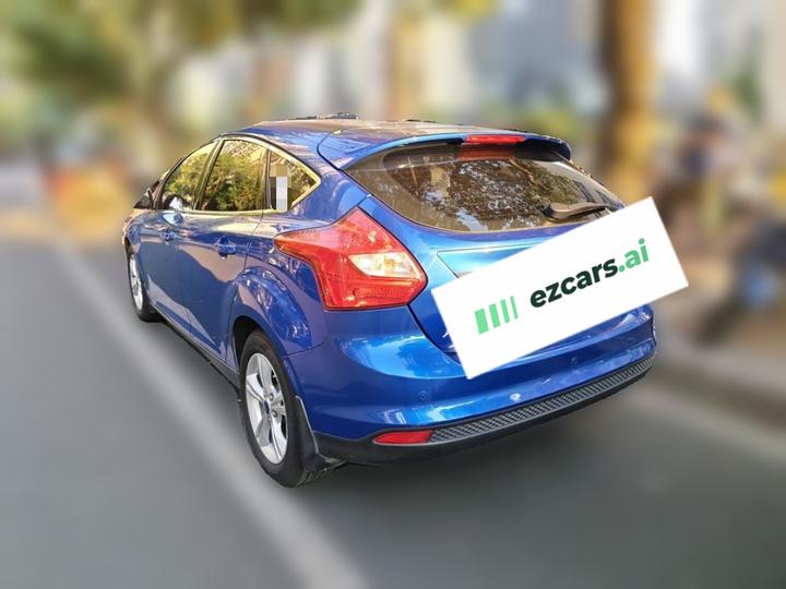 Focus 2012 Hatchback 1.6L MT photo 3