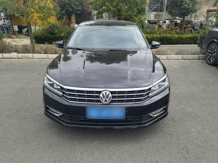 Passat 2017 330TSI DSG photo 2
