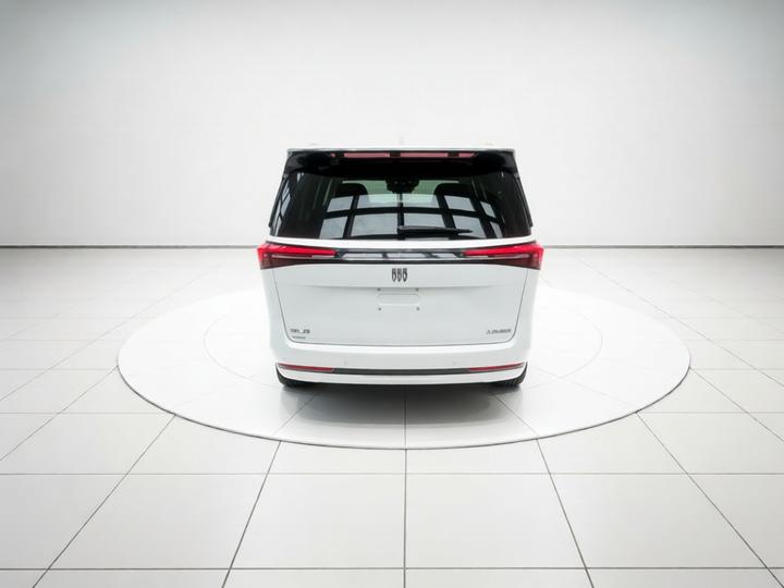 GL8 EV 2025 Smart photo 5