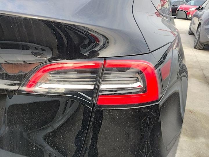 Model Y 2022 Facelift RWD photo 7