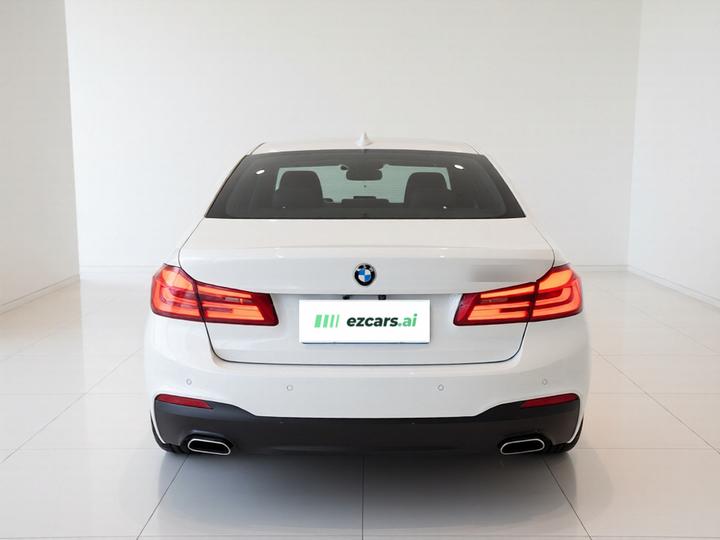 5 Series 2019 525Li M Sport Package photo 5