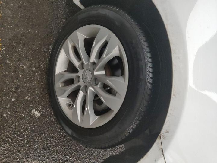 Emgrand 2016 Sedan 1.5L MT photo 8