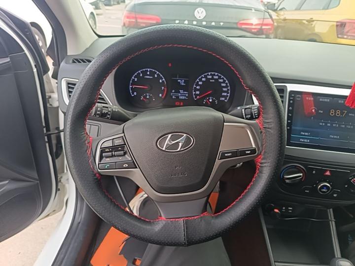 2016 1.4L MT GLS photo 6