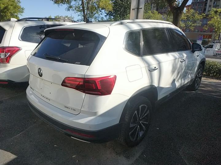 Tharu 2021 280TSI RWD Luxury photo 4