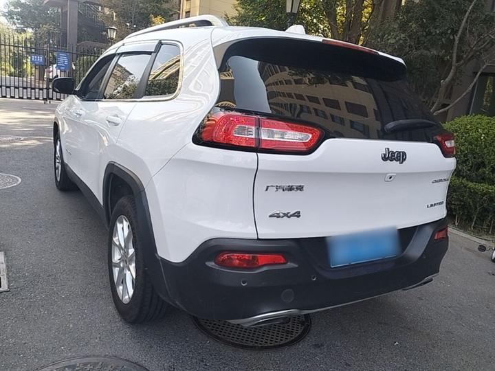 Cherokee 2017 2.4L Leading Smart photo 4
