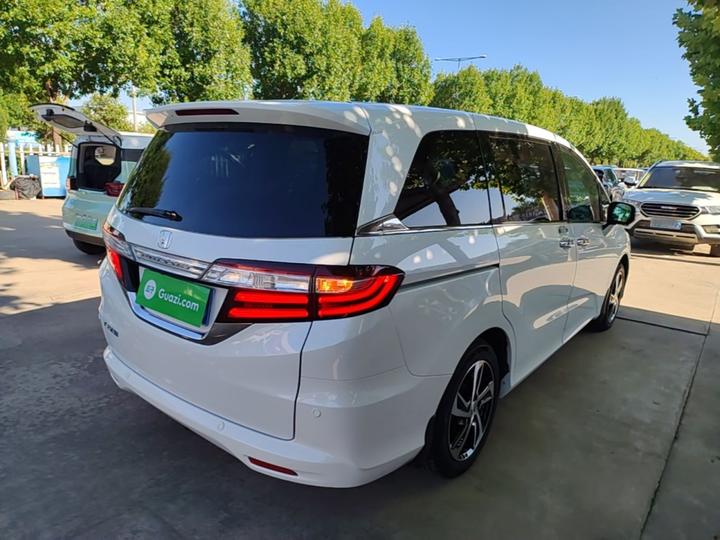 Odyssey 2015 Facelift 2.4L Smart photo 4