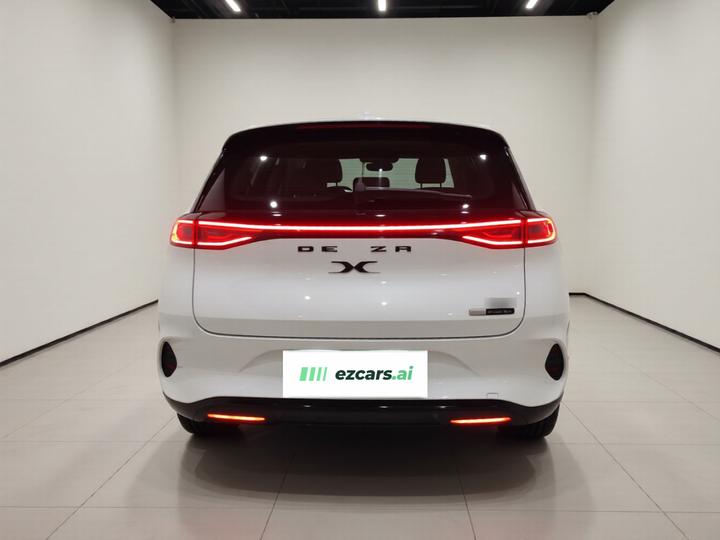 X 2020 PHEV Sport photo 3