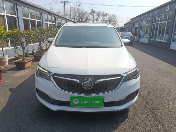 GL6 2021 323T Mild Hybrid Luxury photo 2