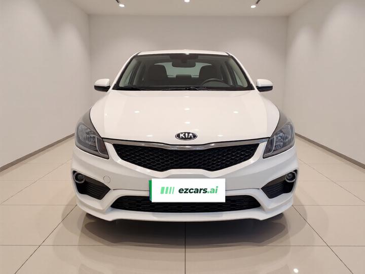 K2 2017 Sedan 1.4L MT GLS photo 2