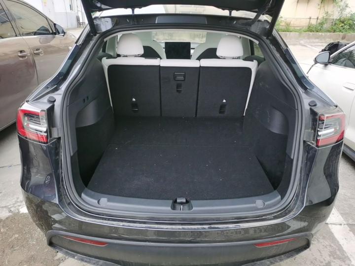 Model Y 2024 Long Range AWD photo 8