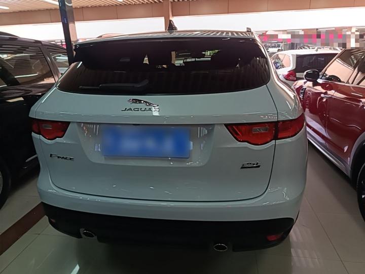 F-PACE 2020 2.0T photo 5