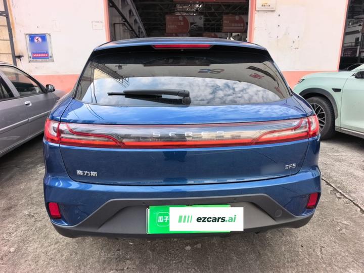 SERES SF5 2021 AWD photo 5