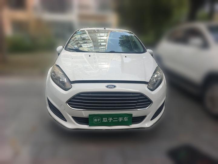 2013 Sedan 1.5L MT photo 2