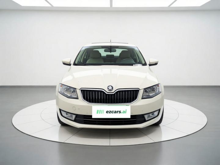 Octavia 2015 1.6L AT photo 2