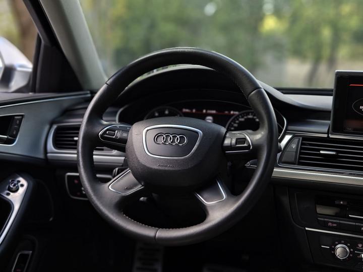 A6L 2012 TFSI Standard photo 3