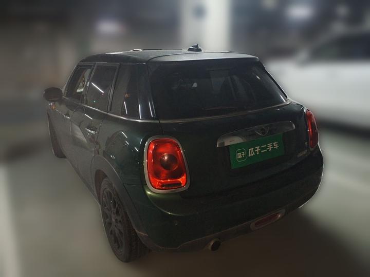 2016 1.5T COOPER 5-Door photo 5