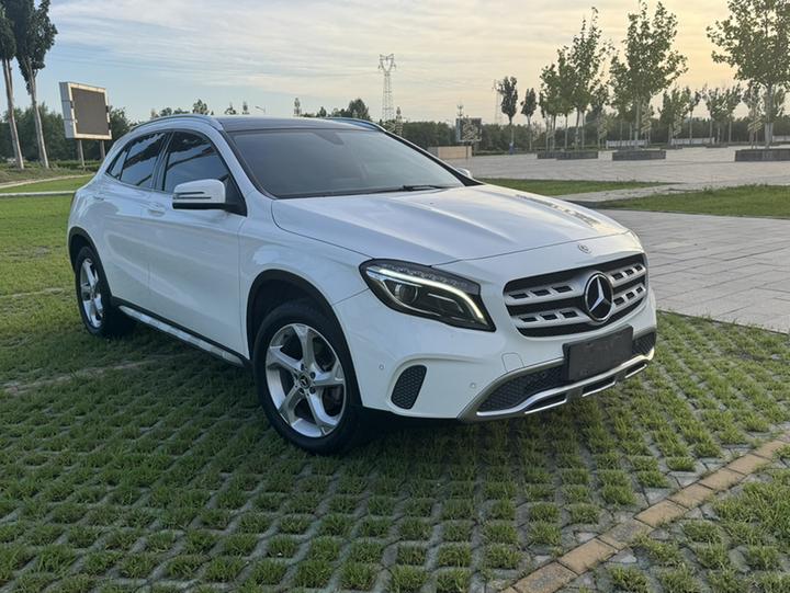 GLA 2018 GLA 200 Dynamic photo 3