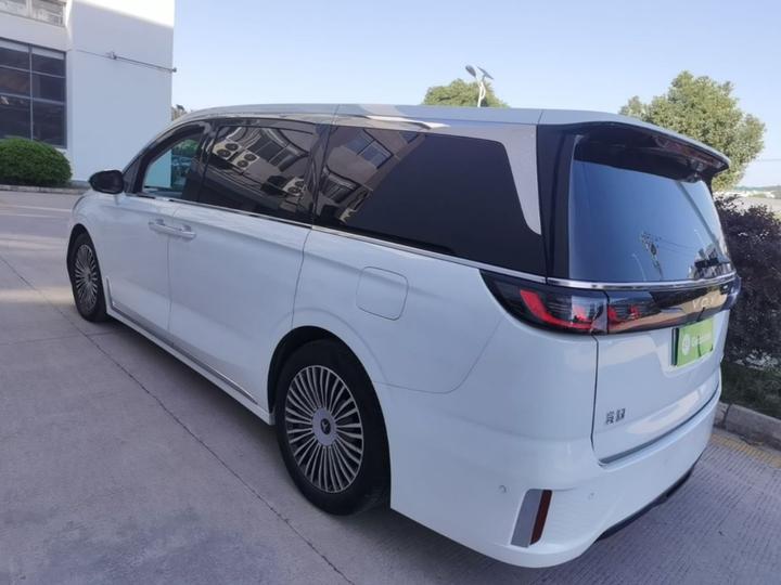 Voyah Dreamer 2025 PHEV AWD Flagship photo 4