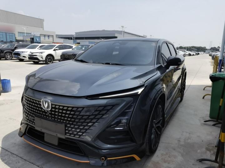 UNI-T 2022 1.5T Premium