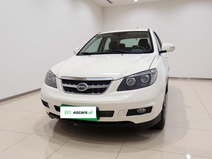 S6 2014 2.4L AT Luxury 5-Seater photo 2