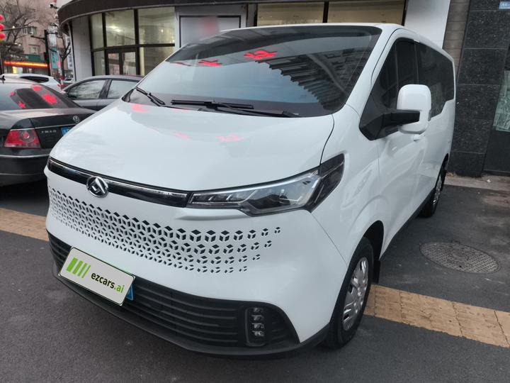 MAXUS V70 2025 2.0T AT Short Wheelbase Elite 5/6-Seater