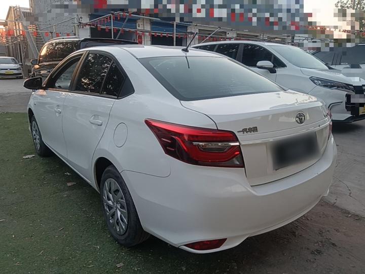 Vios 2021 1.5L CVT photo 4