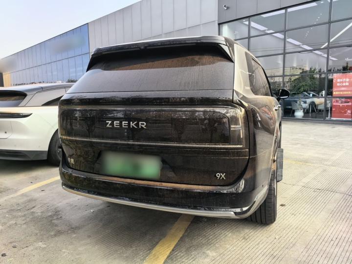 9X 2025 Hyper 70kWh 6-Seater photo 5