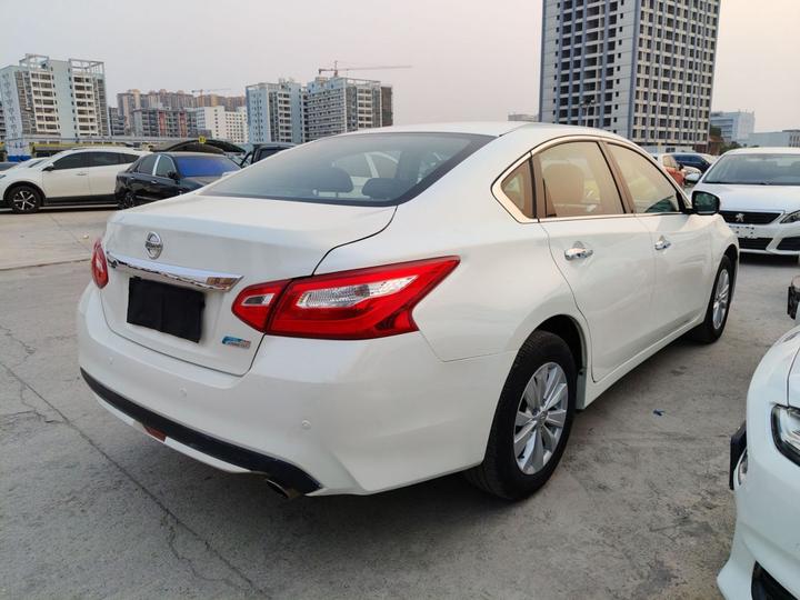 Teana 2016 2.0L XL Comfort photo 4