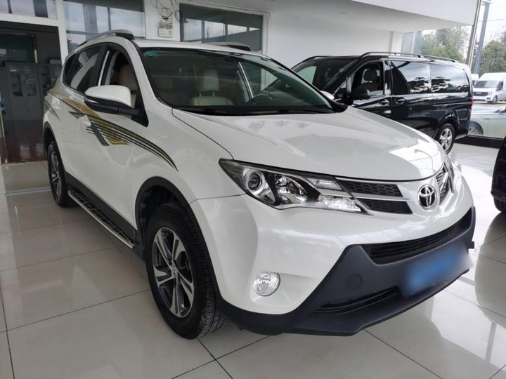 RAV4 2015 2.0L CVT RWD photo 3