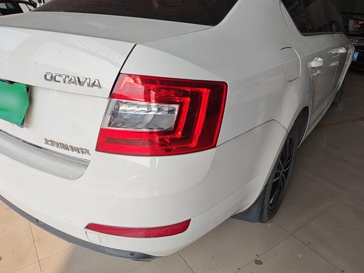 Octavia 2017 1.6L AT photo 7