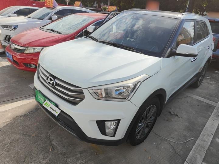 ix25 2015 1.6L AT RWD Smart GLS
