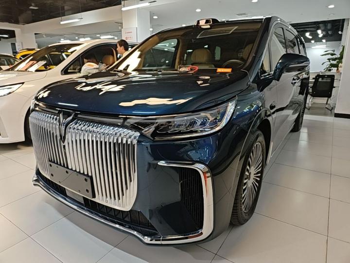 Voyah Dreamer 2025 PHEV AWD Premium Qiankun