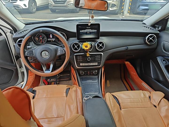 GLA 2017 GLA 200 Dynamic photo 5