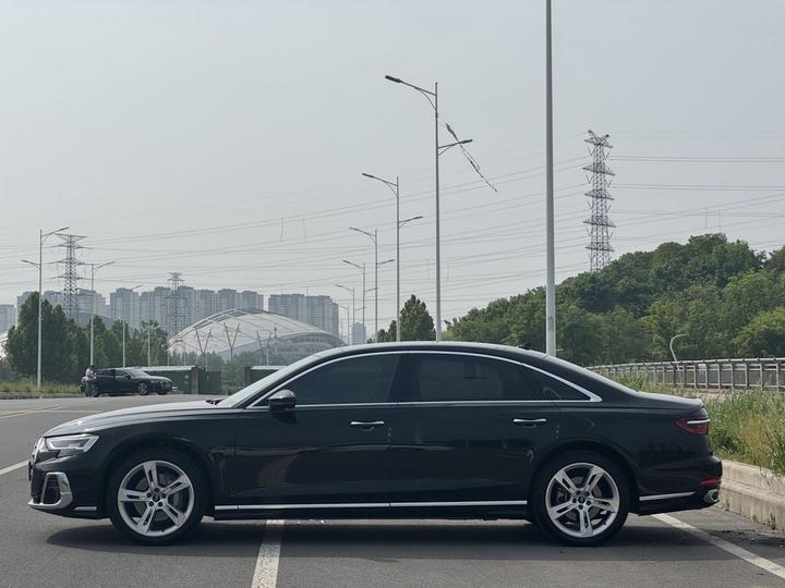 A8 2023 A8L 50 TFSI quattro photo 4