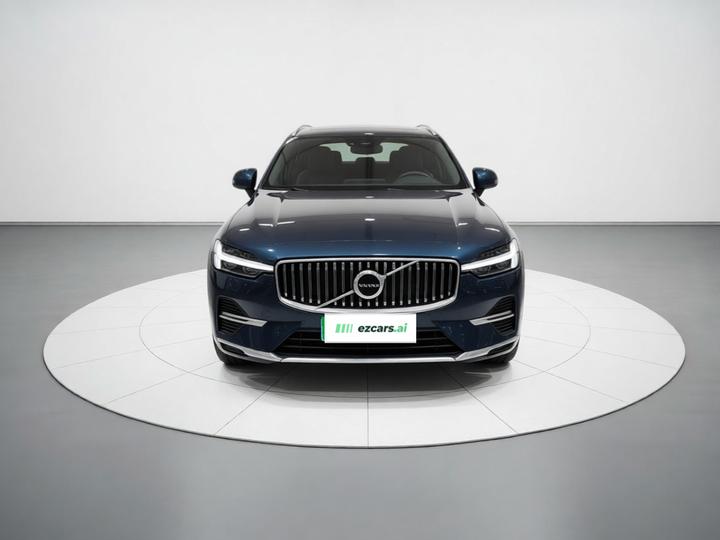 XC60 2023 B5 AWD Luxury photo 2