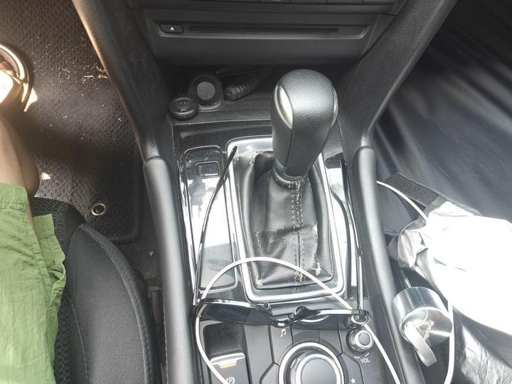 3 Axela 2017 Sedan 1.5L AT Luxury China V photo 6