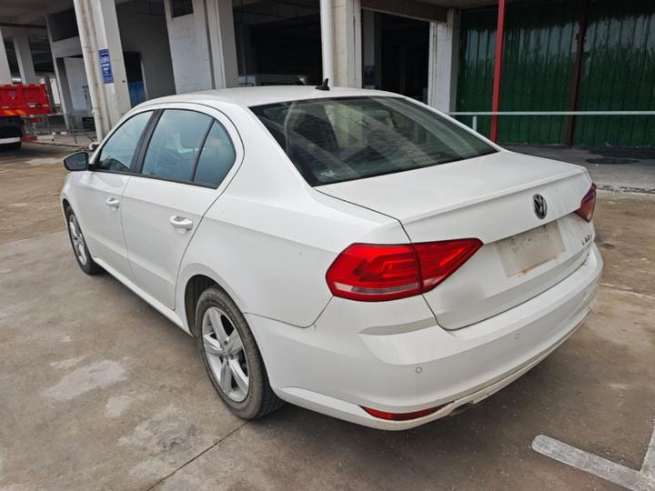 Lavida 2017 1.6L AT photo 4