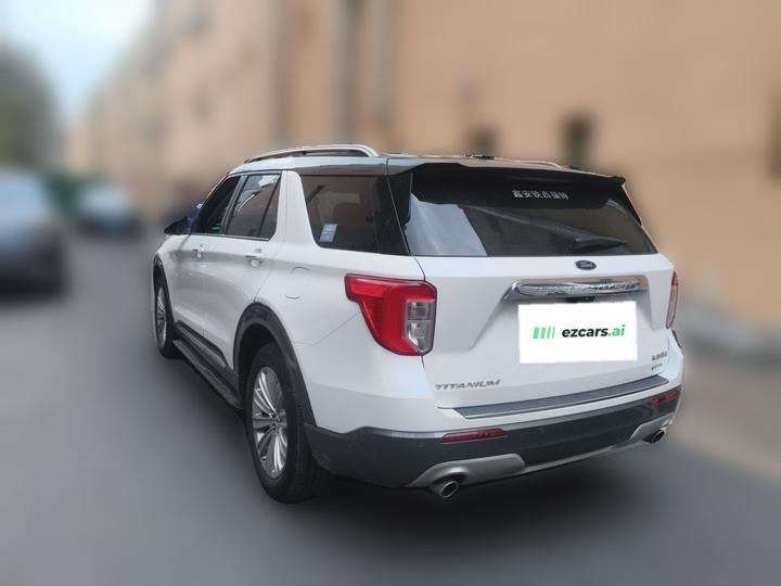 Explorer 2020 EcoBoost 285 AWD Titanium 6-Seater photo 4