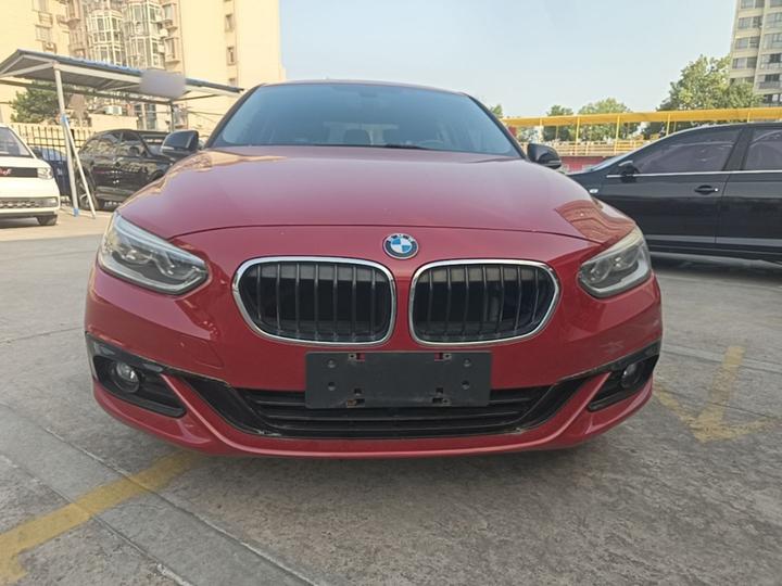 1 Series 2018 118i Design Package photo 2