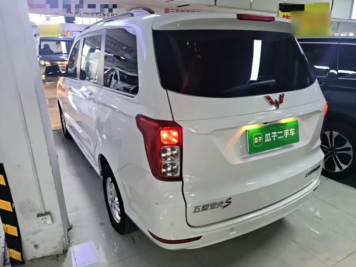 Wuling Hongguang 2019 1.5L S Comfort China VI LAR photo 4