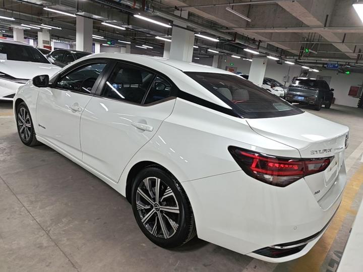 Sylphy 2023 Luxury Ultra photo 4