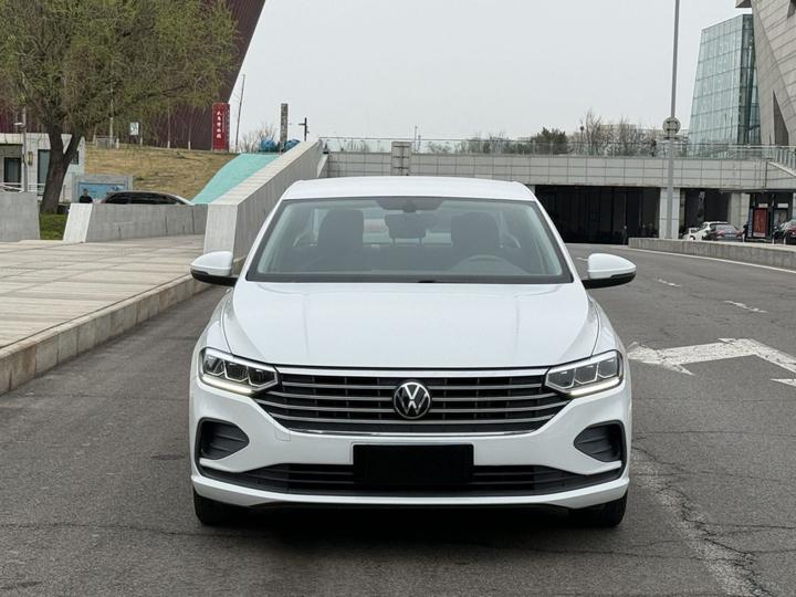 Lavida 2023 1.5L AT photo 2