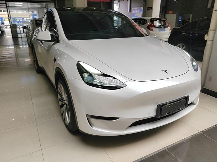 Model Y 2021 Standard Range RWD photo 3