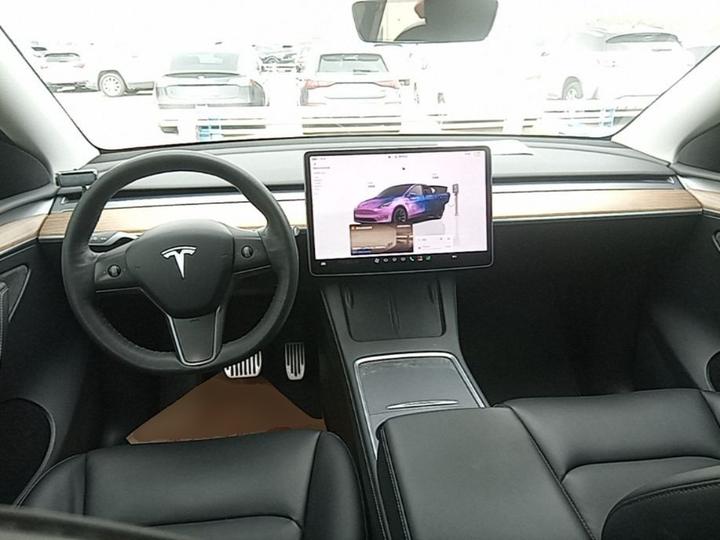 Model Y 2022 Long Range AWD photo 5