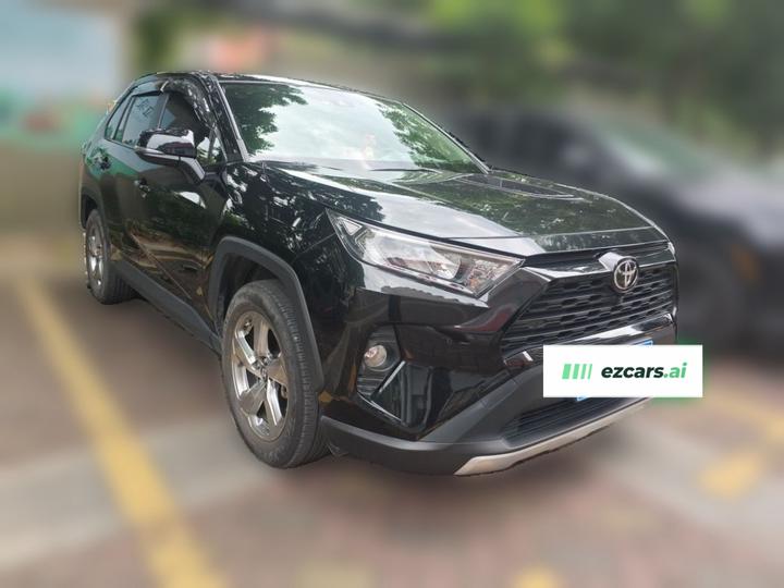 RAV4 2022 2.0L CVT RWD Plus photo 3