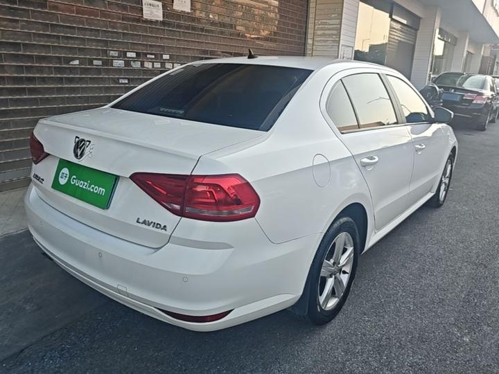 Lavida 2017 1.6L AT photo 6